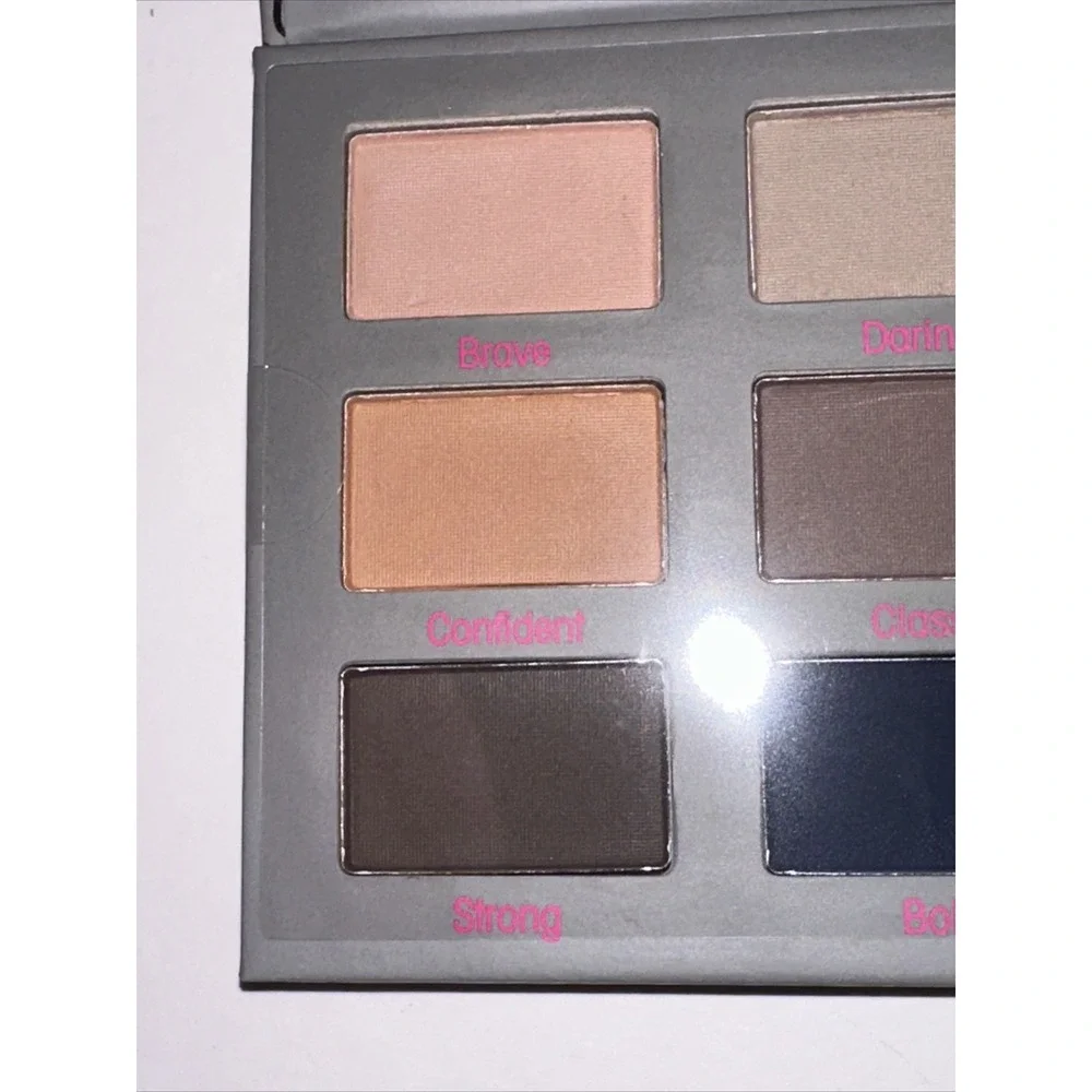 Mally Beauty Mally's Mattes Eyeshadow Palette 8 Shades Neutral Matte‎ Mirror New